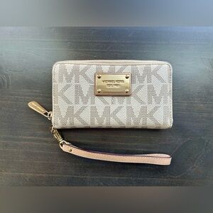 Michael Kors Monogram Wrist Wallet